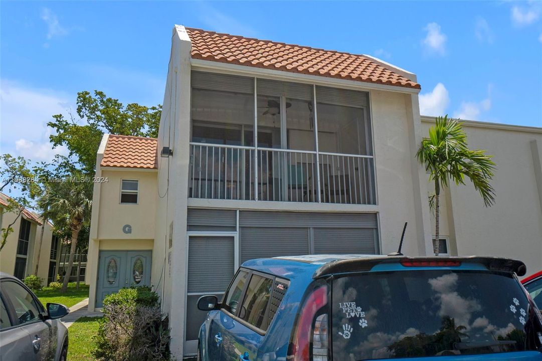 Active With Contract: $167,000 (1 beds, 1 baths, 800 Square Feet)