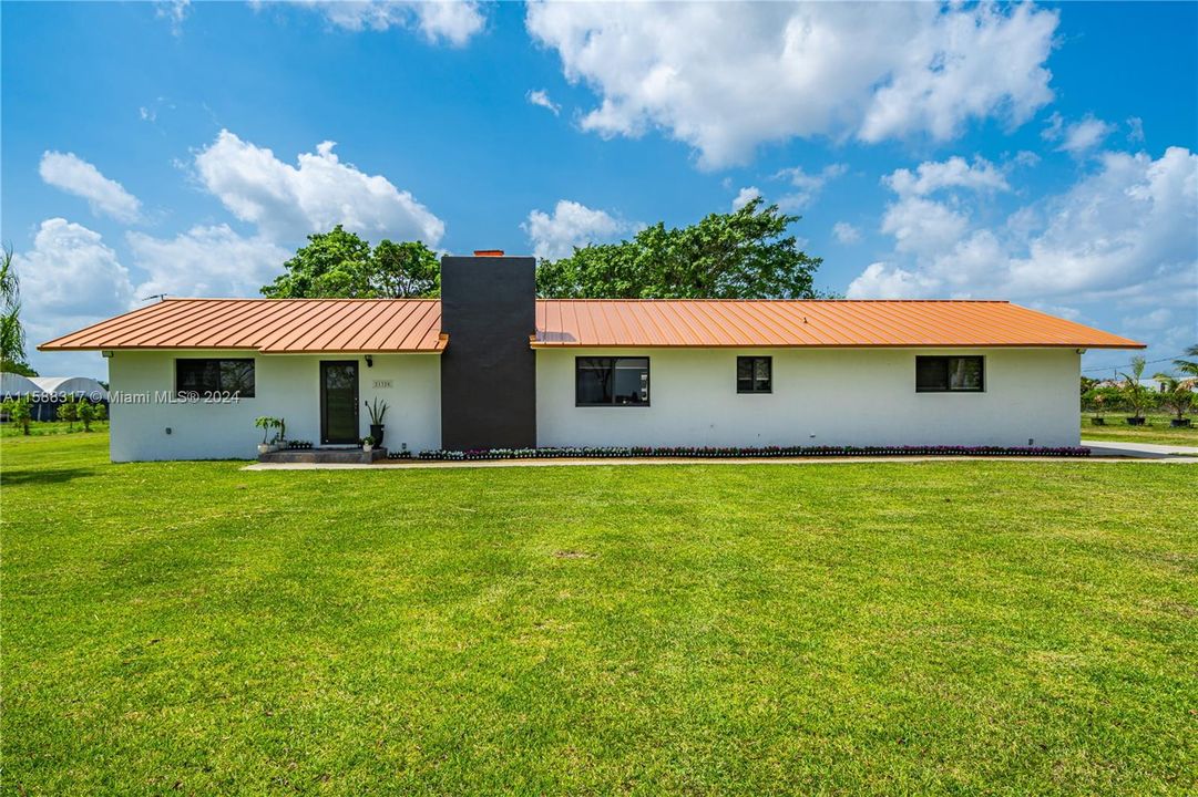 For Sale: $2,000,000 (4 beds, 3 baths, 2698 Square Feet)