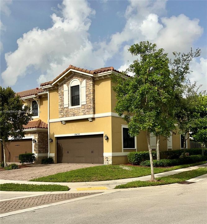 Active With Contract: $605,999 (4 beds, 3 baths, 2030 Square Feet)