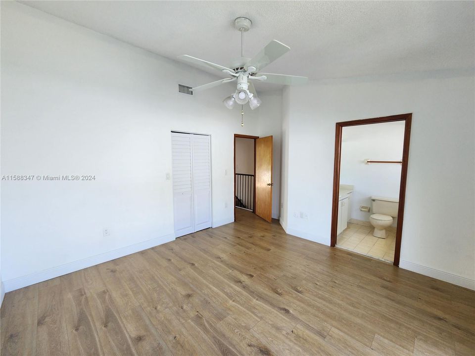 For Rent: $3,500 (2 beds, 2 baths, 1340 Square Feet)