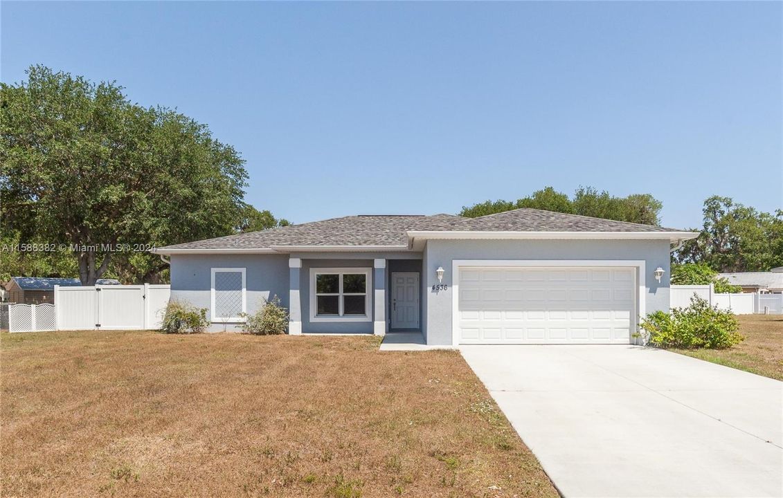 4536 Springview Circle, LaBelle, FL 33935 - 3BR/2BA CBS home in Laurel Oaks Subdivision