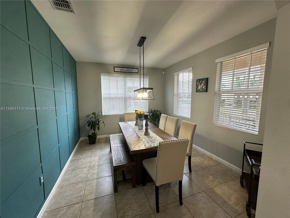 For Sale: $549,900 (3 beds, 2 baths, 2263 Square Feet)