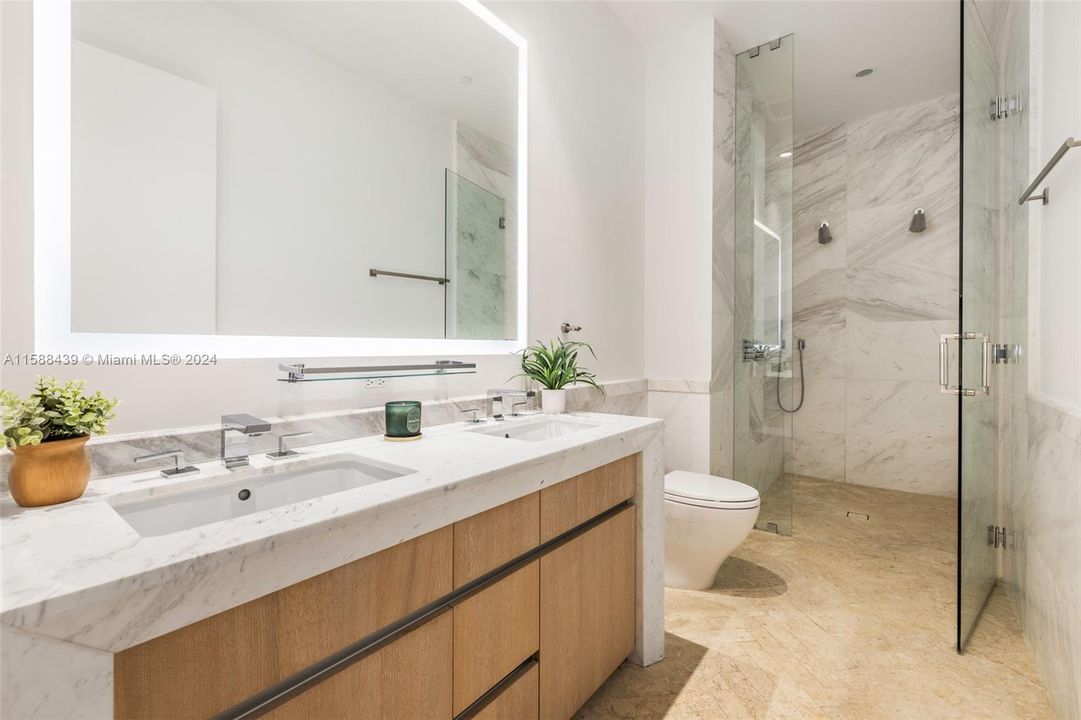 Active With Contract: $2,450,000 (3 beds, 2 baths, 1373 Square Feet)