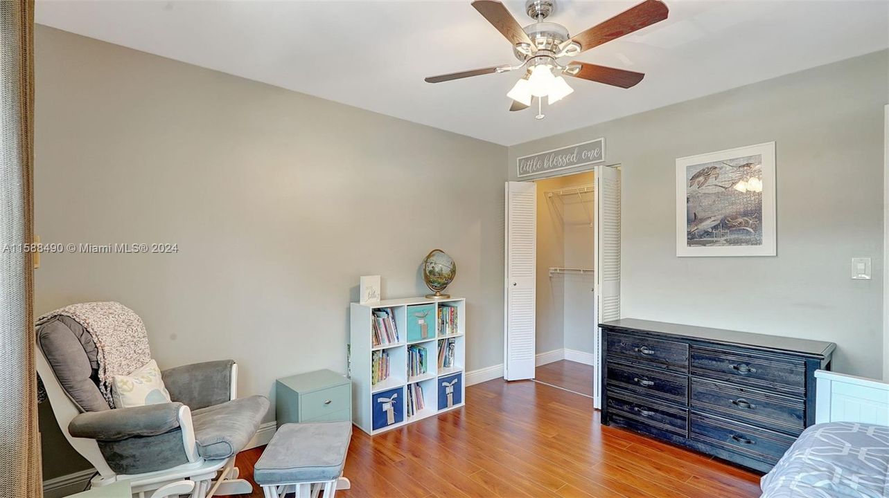 Active With Contract: $375,000 (3 beds, 2 baths, 1630 Square Feet)