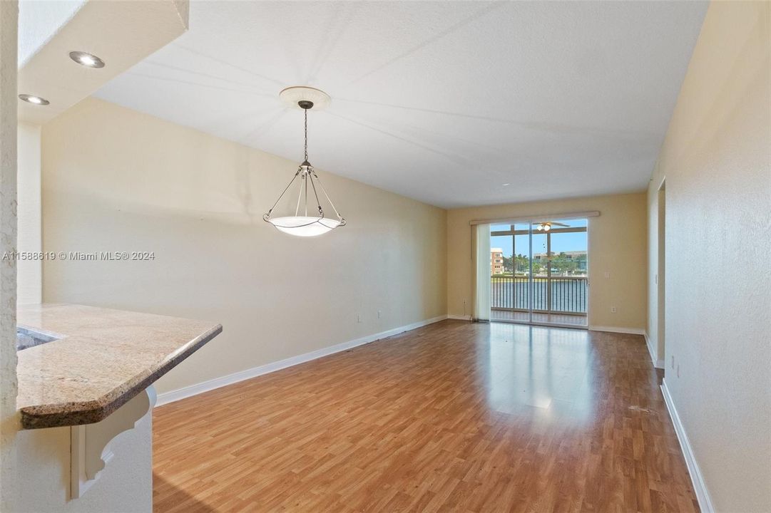 Active With Contract: $349,900 (2 beds, 2 baths, 1705 Square Feet)