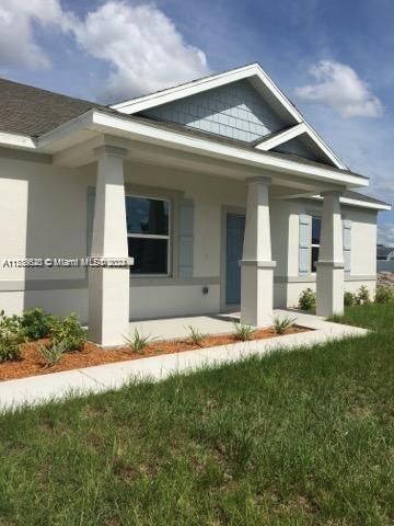 For Rent: $2,900 (4 beds, 2 baths, 2040 Square Feet)