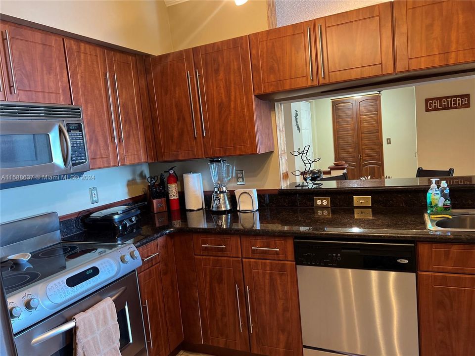 For Rent: $3,300 (2 beds, 2 baths, 1116 Square Feet)