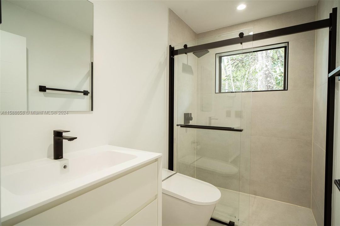 Недавно арендовано: $4,000 (3 спален, 2 ванн, 1600 Квадратных фут)