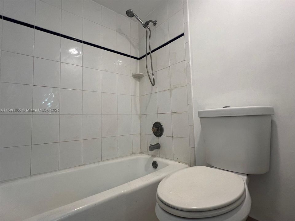 En Venta: $249,900 (1 camas, 1 baños, 690 Pies cuadrados)