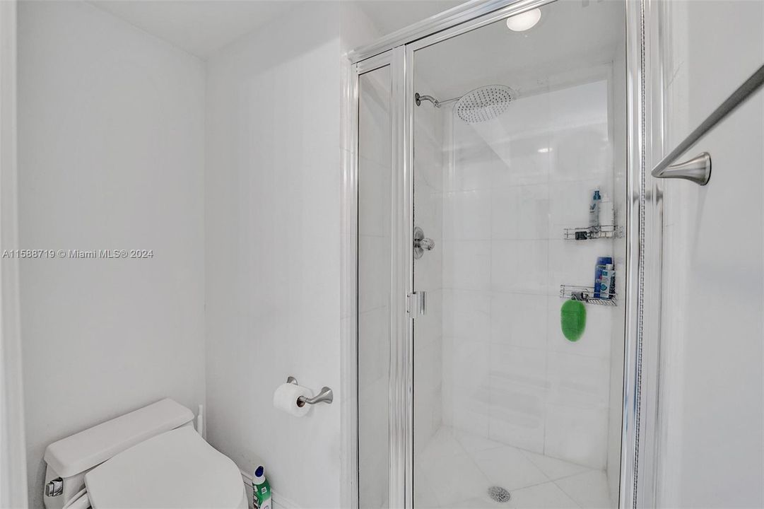 For Rent: $4,000 (2 beds, 2 baths, 1365 Square Feet)