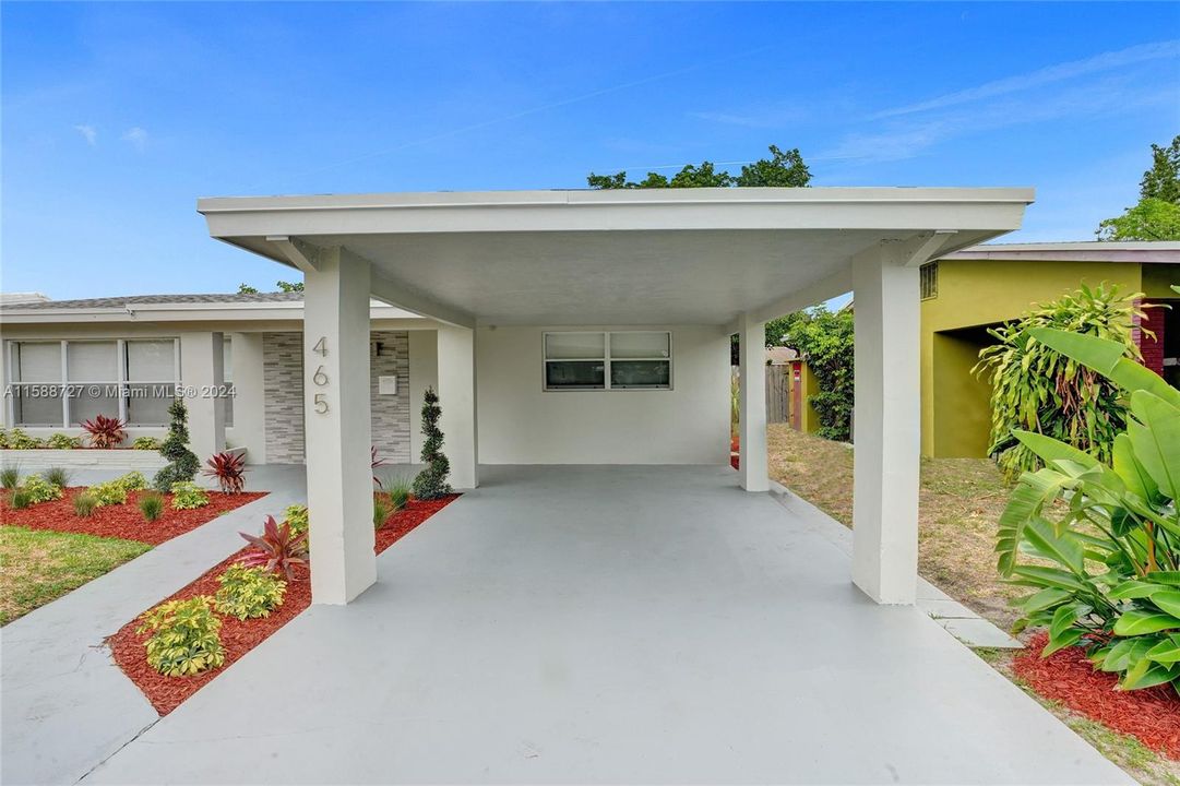For Sale: $495,900 (3 beds, 2 baths, 1352 Square Feet)