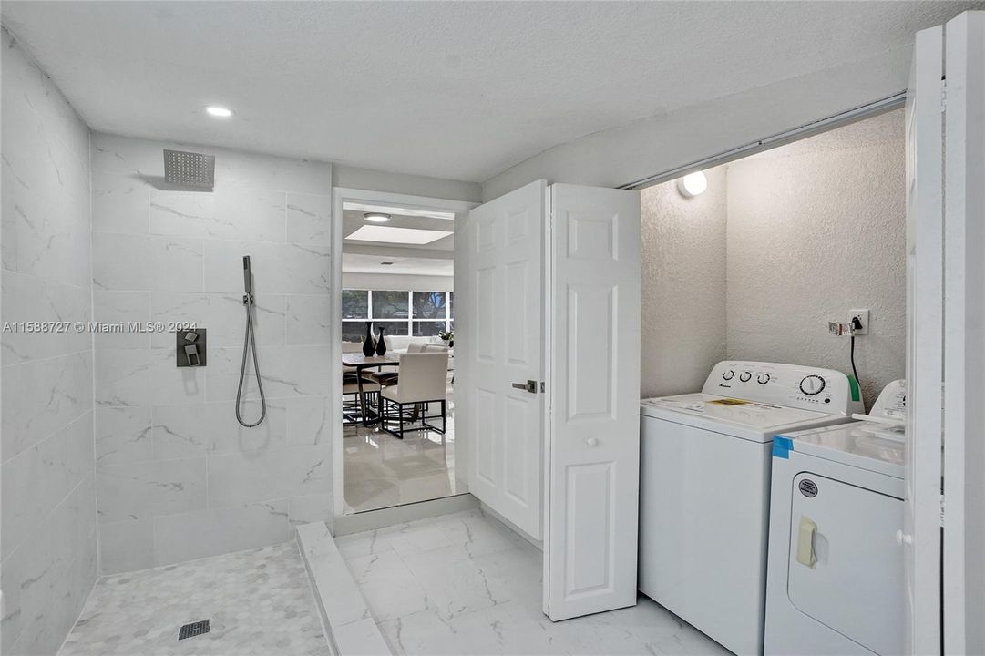 For Sale: $514,900 (3 beds, 2 baths, 1352 Square Feet)