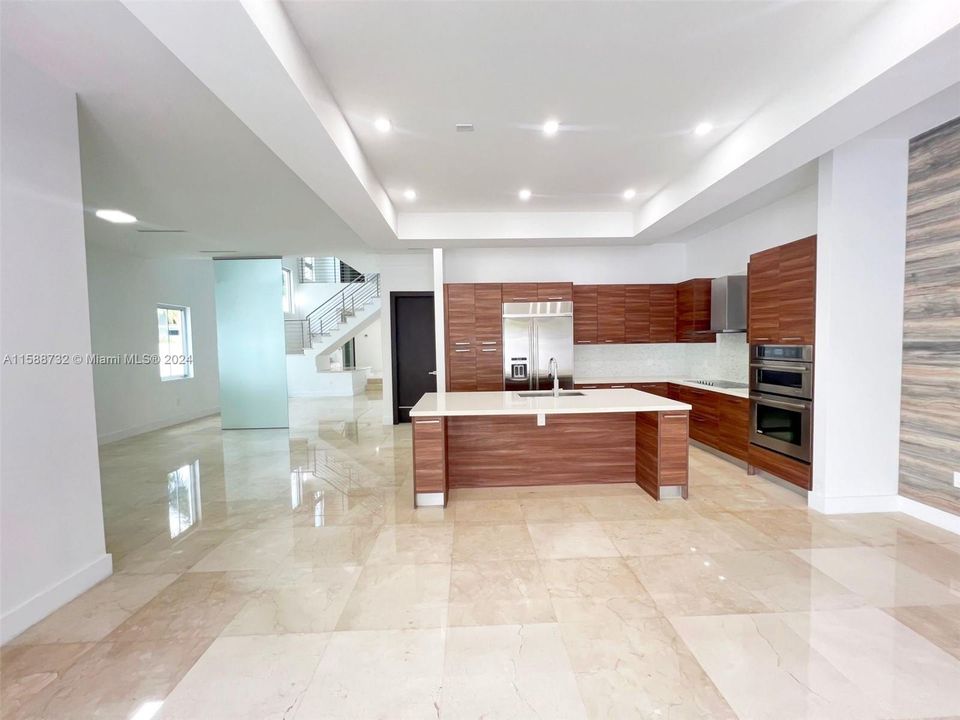 En Venta: $1,675,000 (4 camas, 4 baños, 3448 Pies cuadrados)