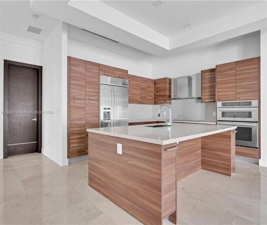 En Venta: $1,675,000 (4 camas, 4 baños, 3448 Pies cuadrados)