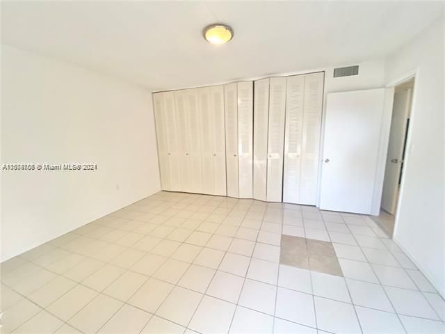 For Rent: $1,590 (1 beds, 1 baths, 564 Square Feet)