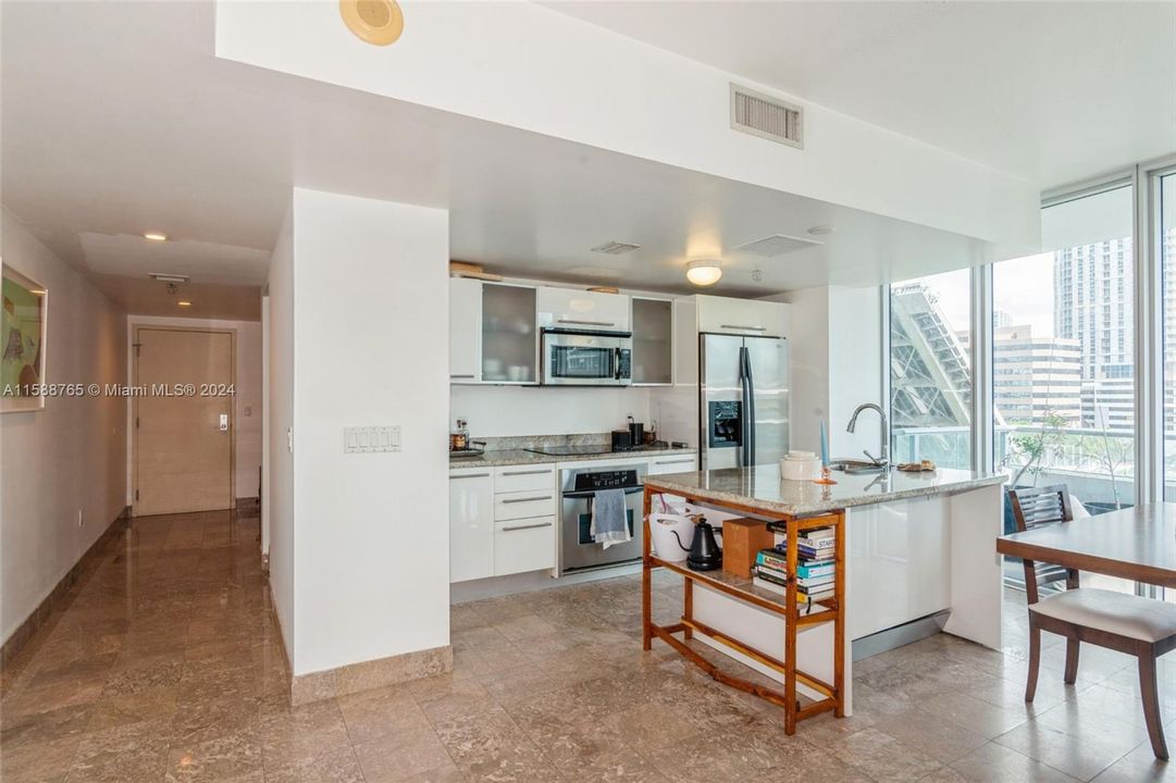 For Sale: $795,000 (2 beds, 2 baths, 1540 Square Feet)