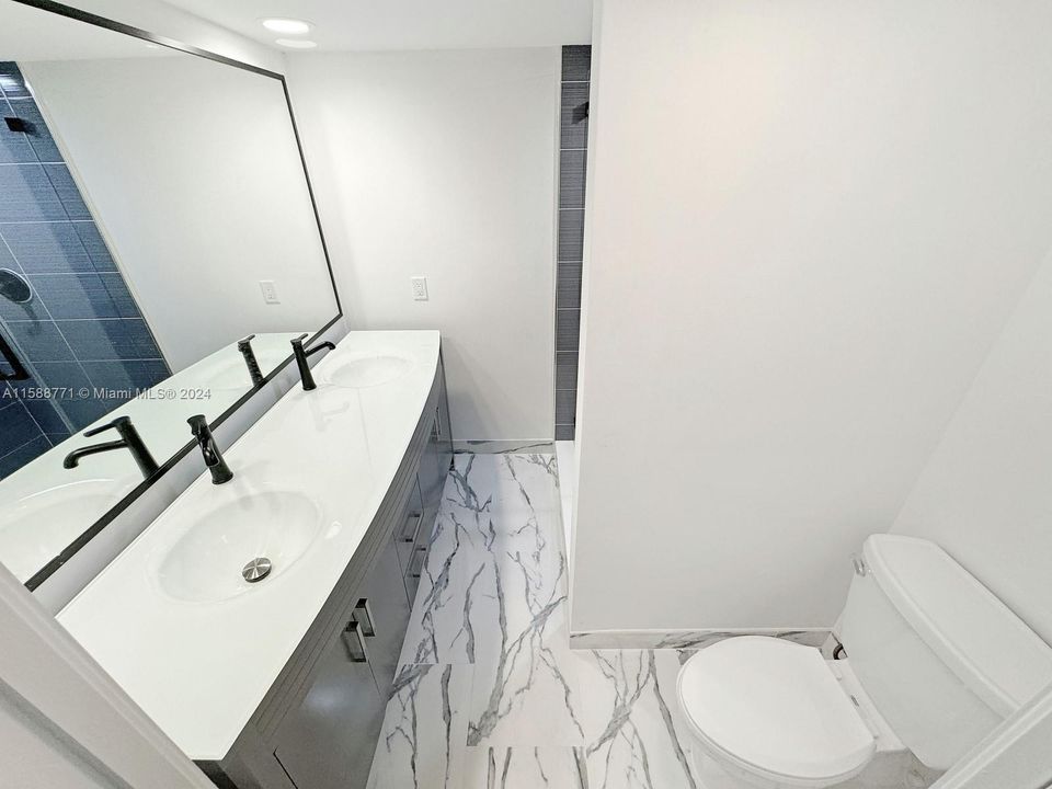 Недавно арендовано: $2,800 (2 спален, 2 ванн, 1372 Квадратных фут)