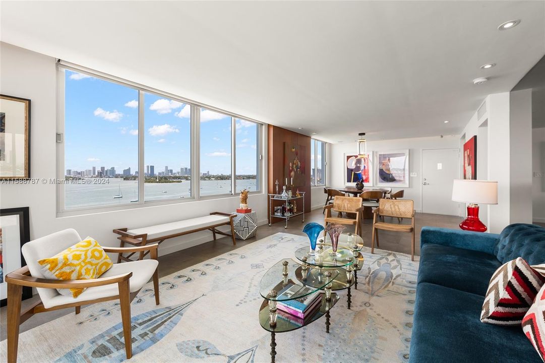 For Sale: $1,095,000 (2 beds, 2 baths, 1197 Square Feet)