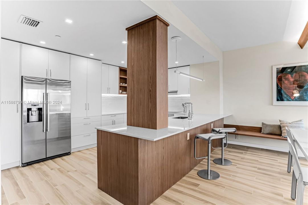 Recently Rented: $8,000 (2 beds, 2 baths, 1531 Square Feet)