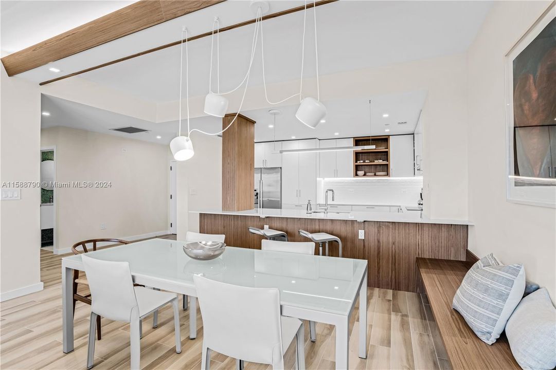 Recently Rented: $8,000 (2 beds, 2 baths, 1531 Square Feet)