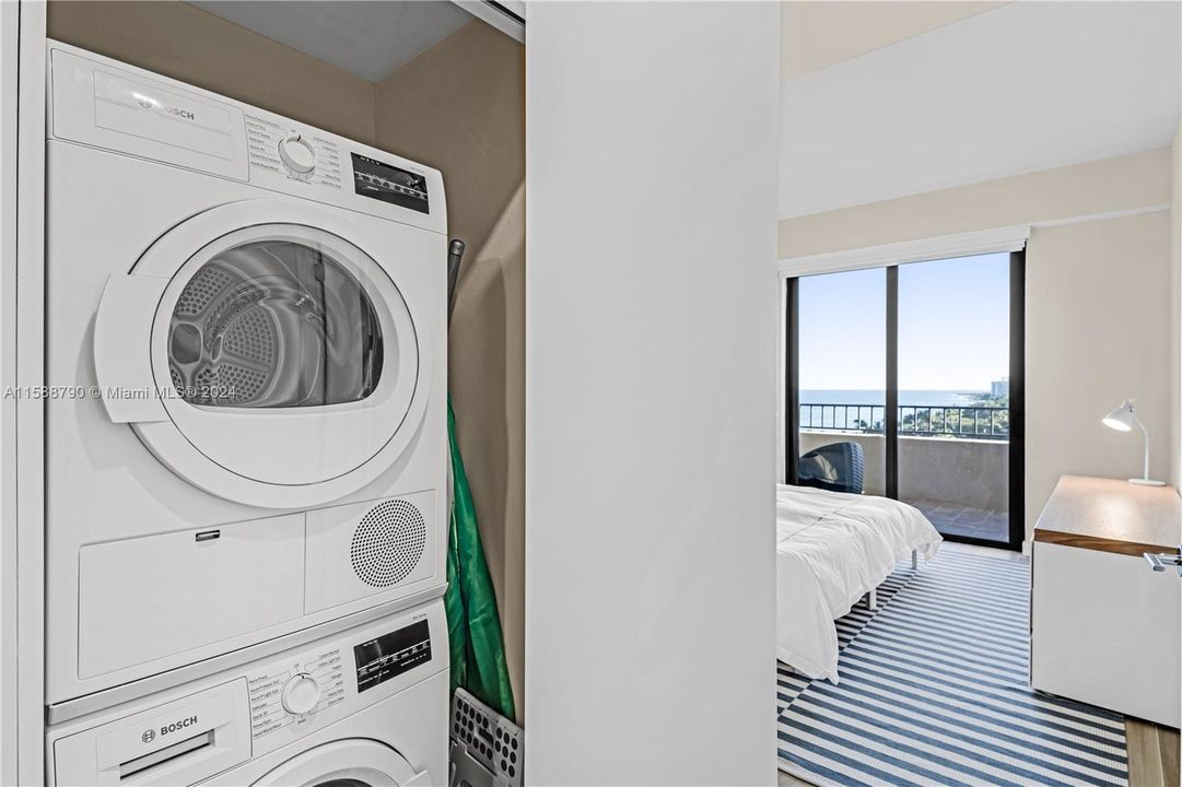 Recently Rented: $8,000 (2 beds, 2 baths, 1531 Square Feet)