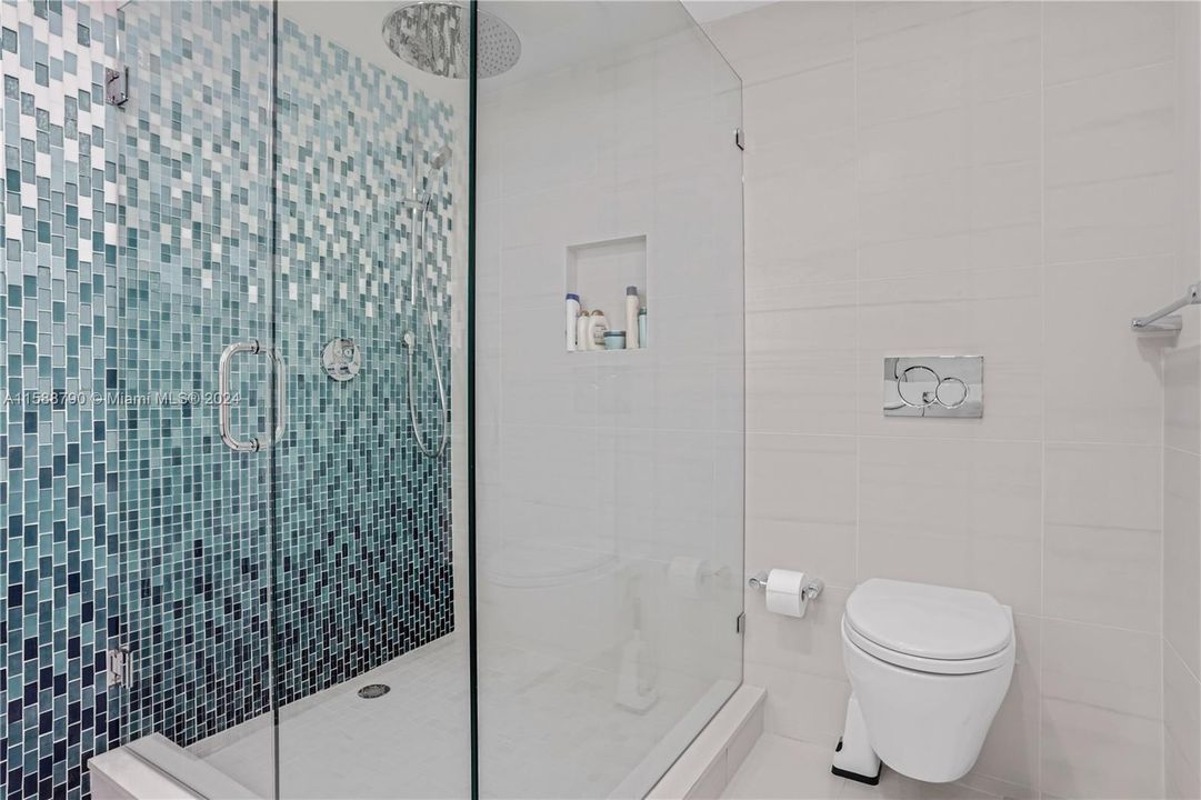 Recently Rented: $8,000 (2 beds, 2 baths, 1531 Square Feet)