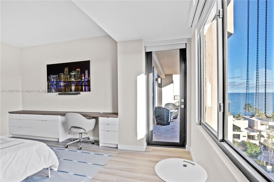 Recently Rented: $8,000 (2 beds, 2 baths, 1531 Square Feet)