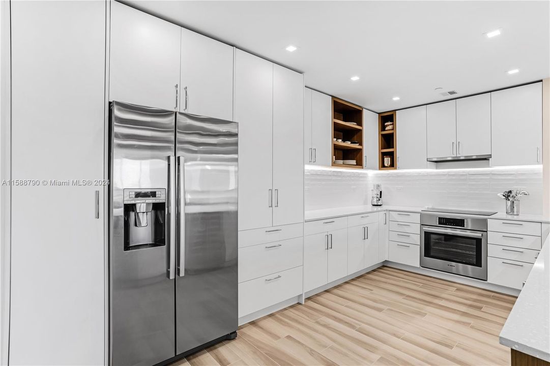 Recently Rented: $8,000 (2 beds, 2 baths, 1531 Square Feet)