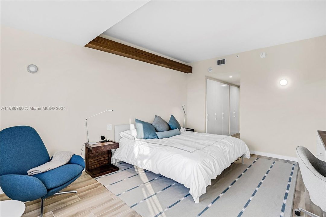 Recently Rented: $8,000 (2 beds, 2 baths, 1531 Square Feet)