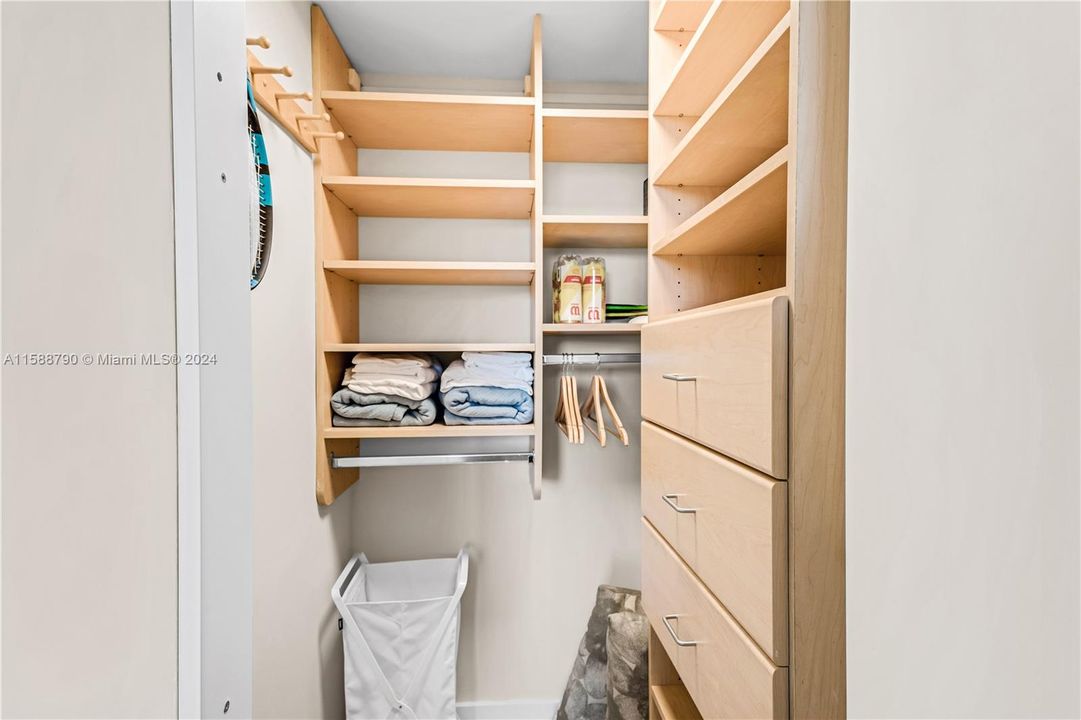 Recently Rented: $8,000 (2 beds, 2 baths, 1531 Square Feet)