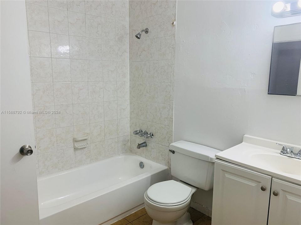For Rent: $2,100 (2 beds, 1 baths, 1024 Square Feet)