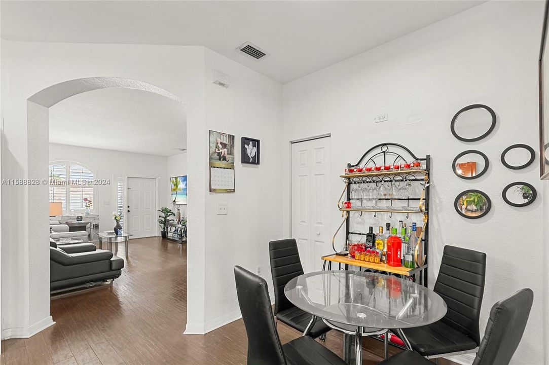 For Sale: $680,970 (4 beds, 2 baths, 1700 Square Feet)