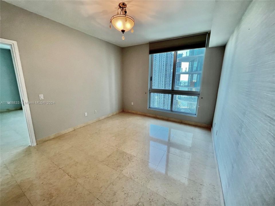 For Rent: $4,100 (2 beds, 2 baths, 1005 Square Feet)