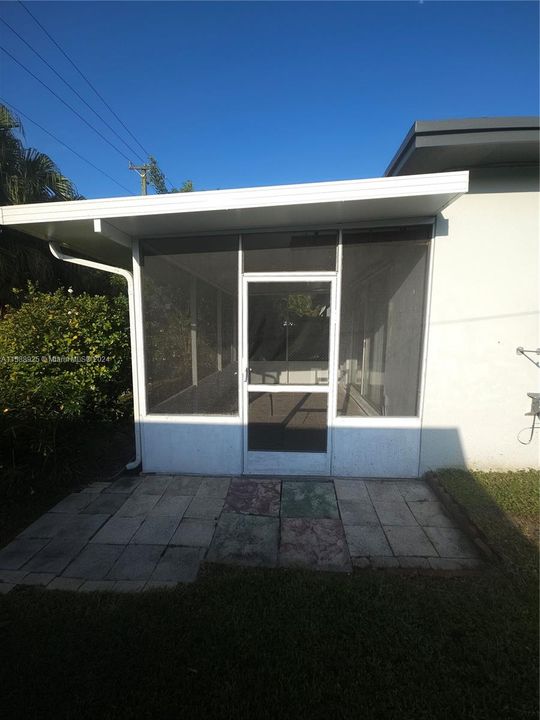 Vendido Recientemente: $469,900 (3 camas, 2 baños, 1824 Pies cuadrados)