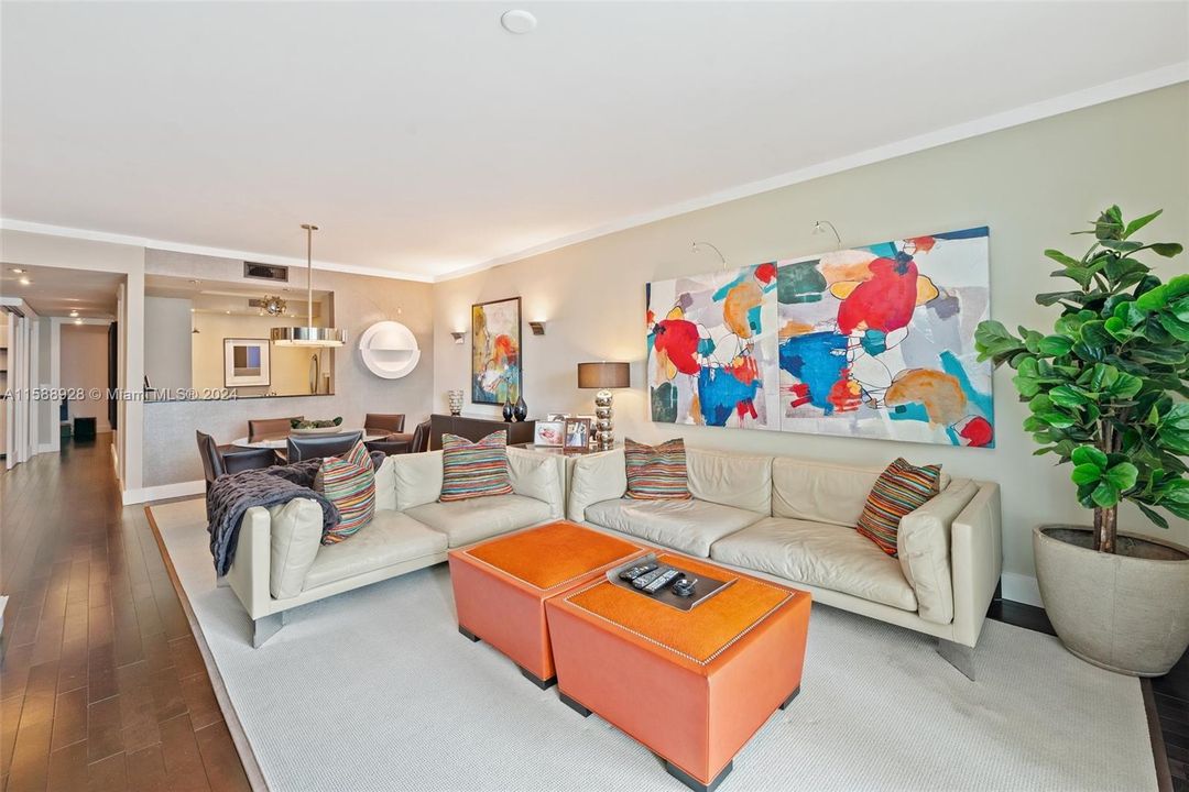 For Sale: $860,000 (2 beds, 3 baths, 1750 Square Feet)