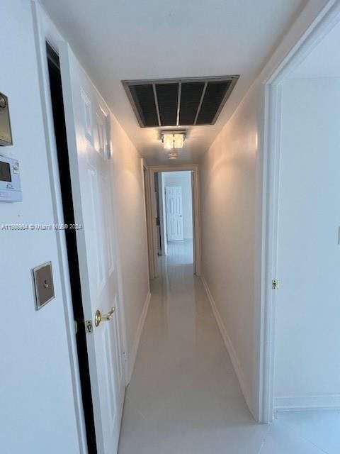 For Rent: $2,800 (2 beds, 2 baths, 1250 Square Feet)