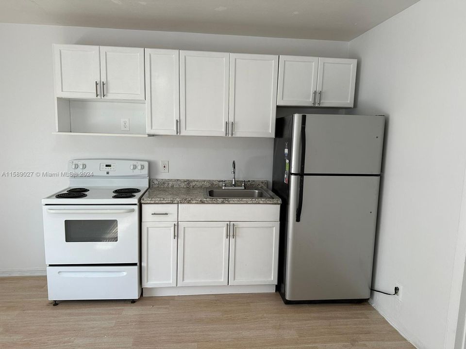 For Rent: $1,350 (0 beds, 1 baths, 0 Square Feet)