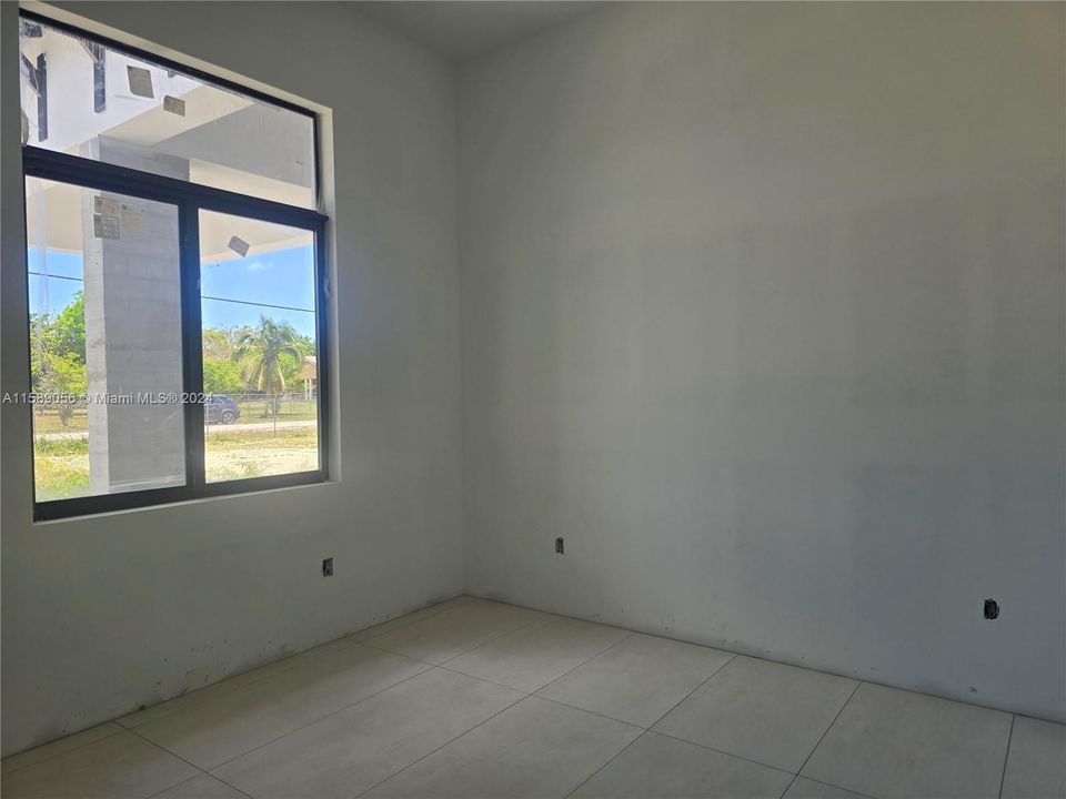 En Venta: $1,395,000 (5 camas, 4 baños, 3328 Pies cuadrados)