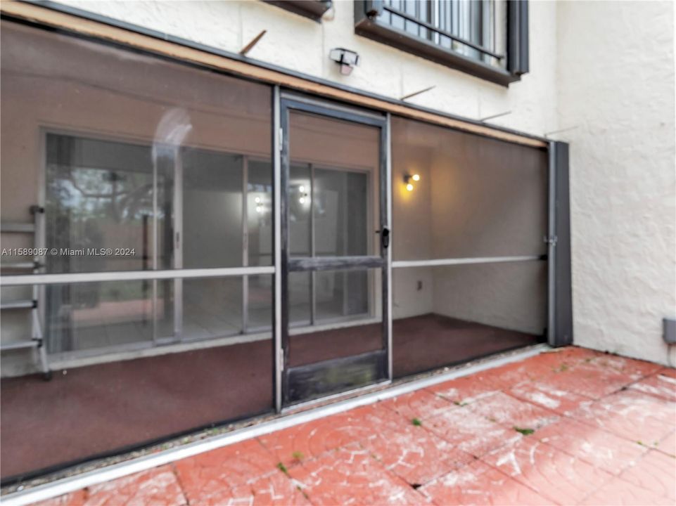 Active With Contract: $3,000 (3 beds, 2 baths, 1714 Square Feet)