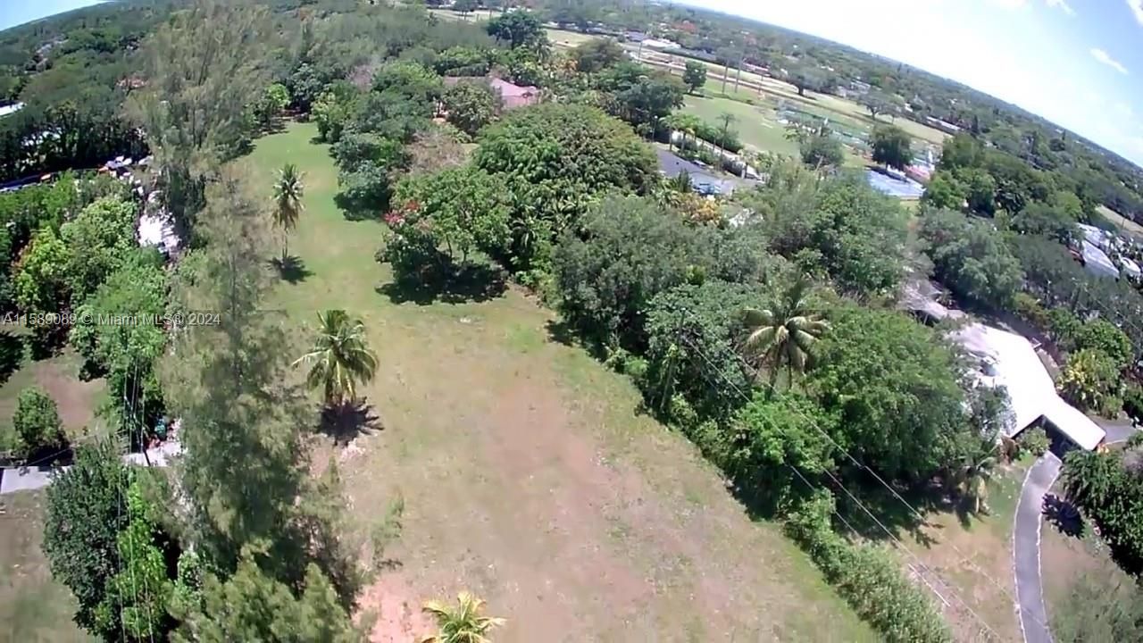 For Sale: $1,850,000 (1.59 acres)