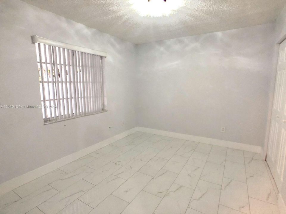 For Rent: $3,200 (3 beds, 2 baths, 1440 Square Feet)