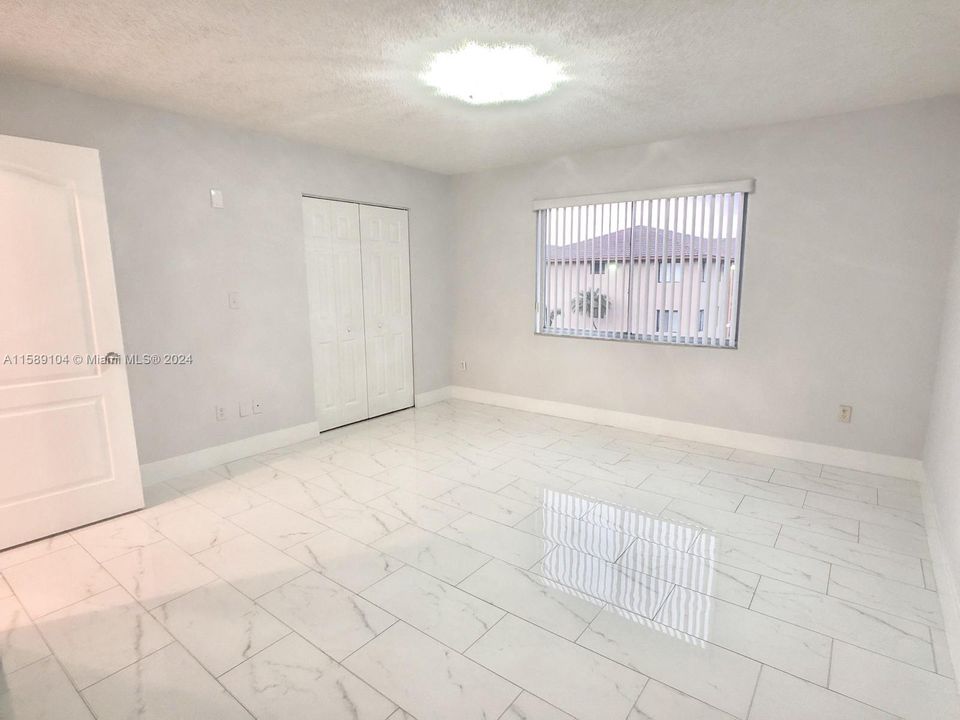For Rent: $3,200 (3 beds, 2 baths, 1440 Square Feet)