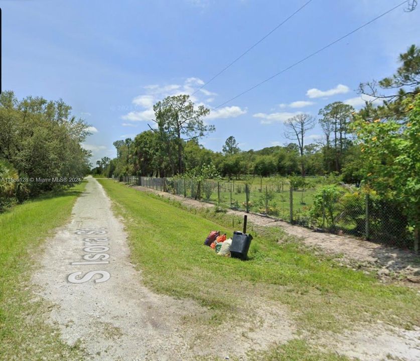 En Venta: $49,900 (1.25 acres)