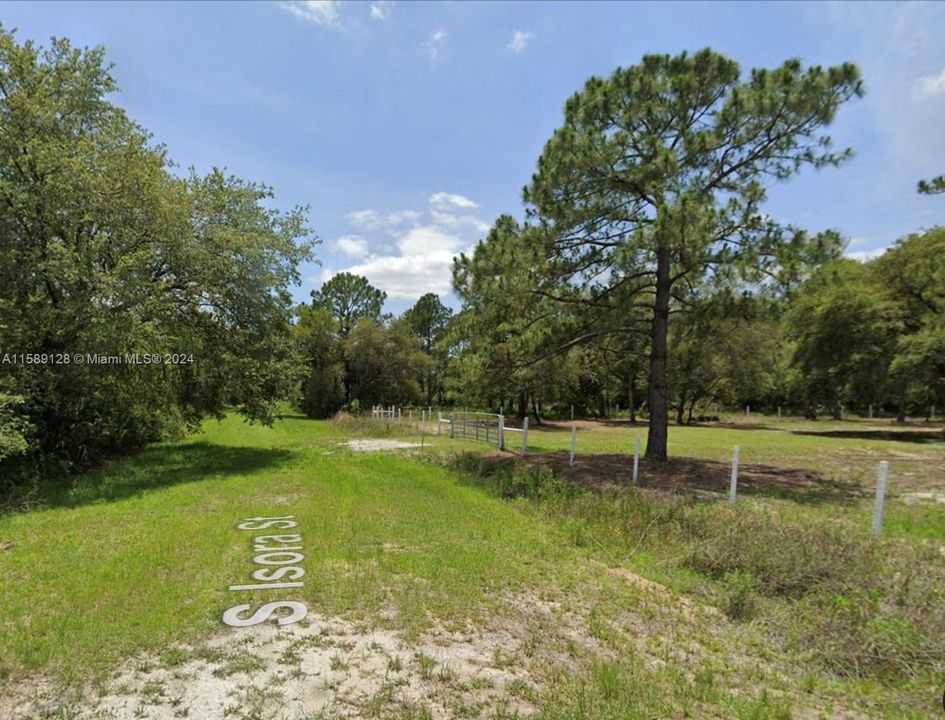 For Sale: $49,900 (1.25 acres)