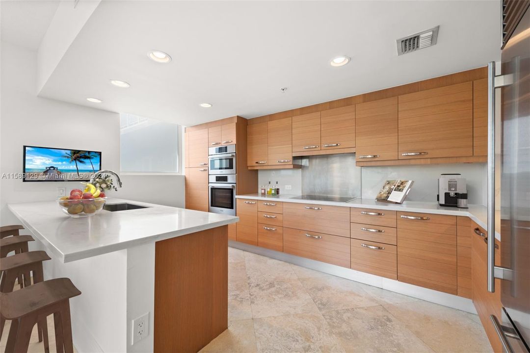 Active With Contract: $8,500 (2 beds, 2 baths, 1773 Square Feet)