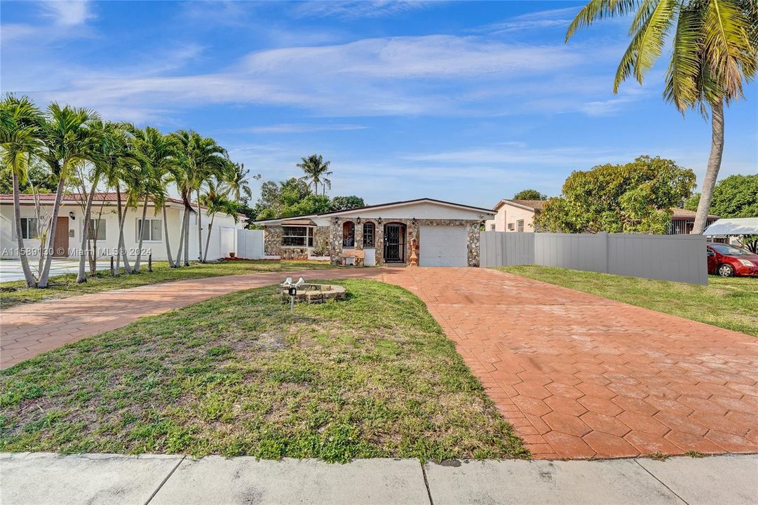 Recently Sold: $624,888 (3 beds, 2 baths, 0 Square Feet)