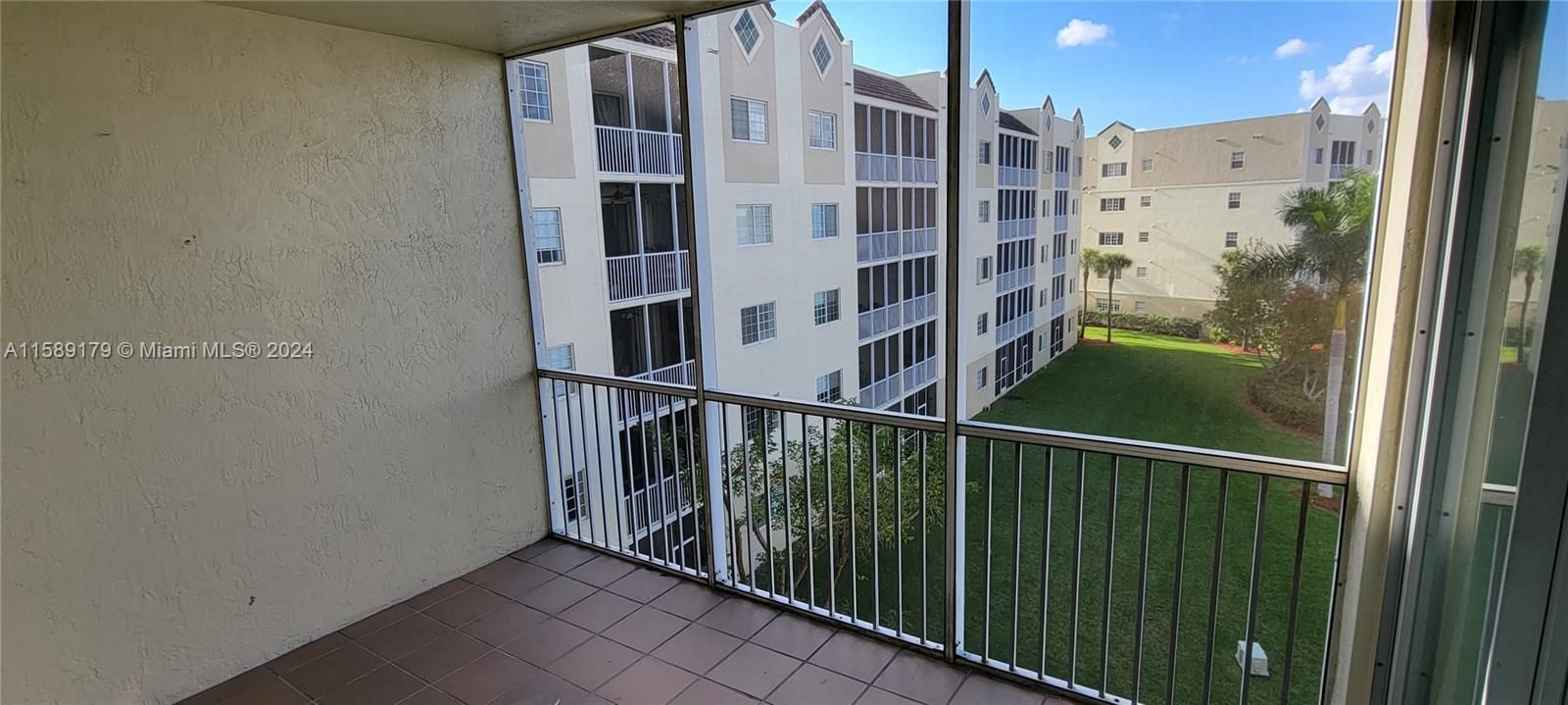 Active With Contract: $3,300 (3 beds, 2 baths, 1710 Square Feet)