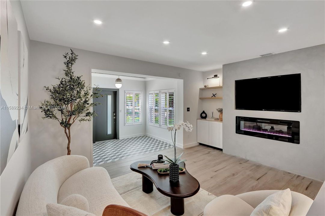 Active With Contract: $1,500,000 (3 beds, 2 baths, 1791 Square Feet)