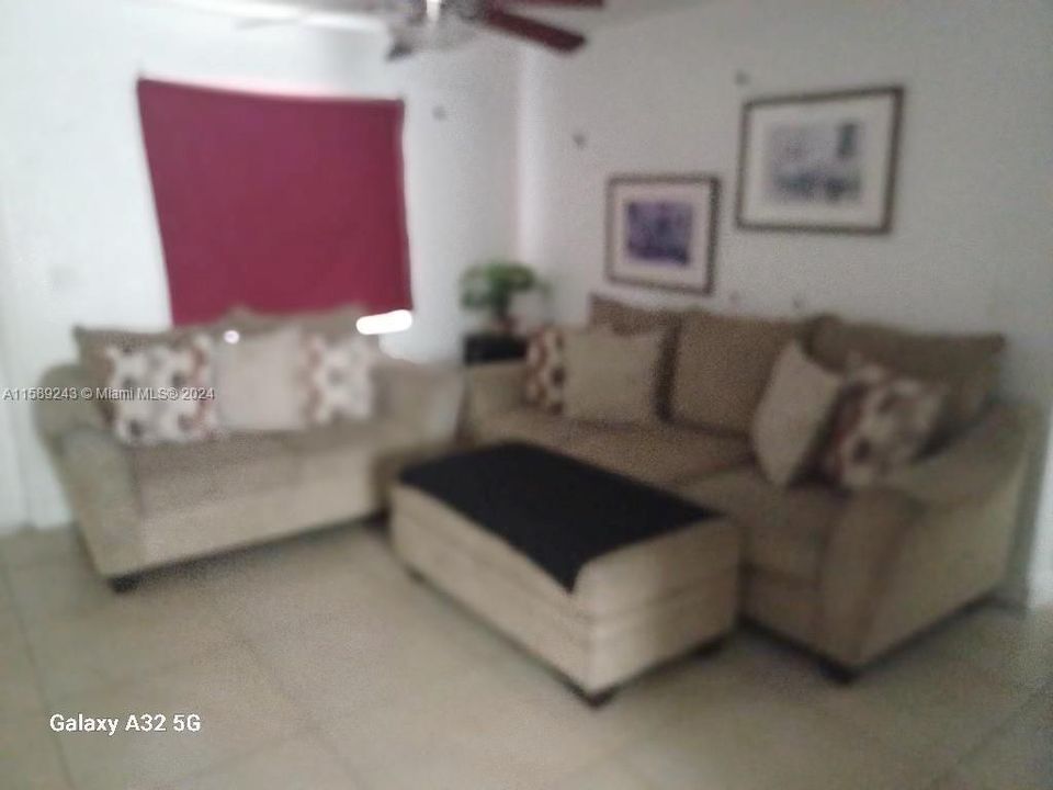 En Venta: $430,000 (0 camas, 0 baños, 1404 Pies cuadrados)