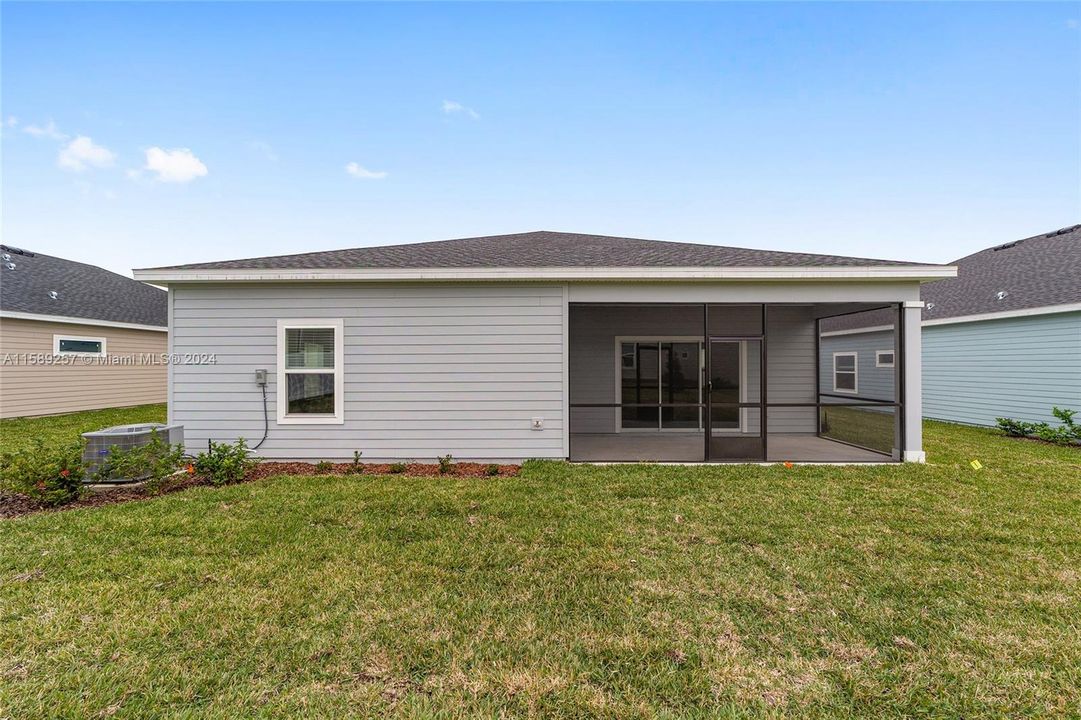 Recently Sold: $310,000 (3 beds, 3 baths, 2028 Square Feet)